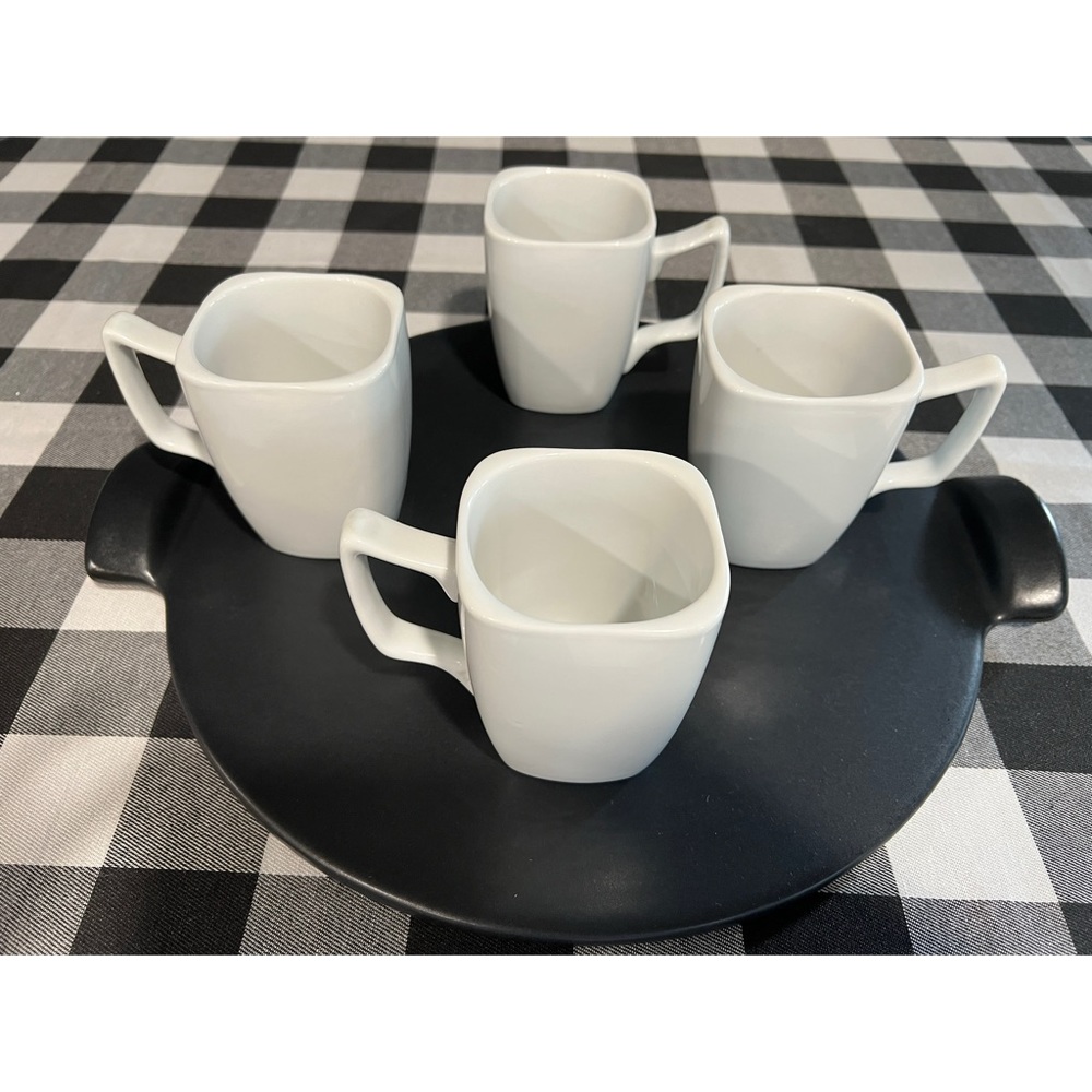EUC. Set of 4 Oneida coffee mugs. - Picture 6 of 8